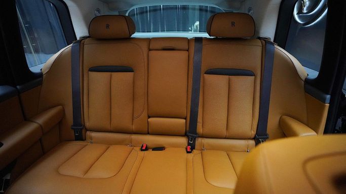 New Rolls-Royce Cullinan I Facelift, 6.7 l, 2025 in Dubai by Dourado Luxury Car, Black color. European Specs | AUTO.AE