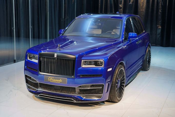 Used Rolls-Royce Cullinan I, 6.7 l, 2019 in Dubai by Dourado Luxury Car, Blue color. GCC Specs | AUTO.AE