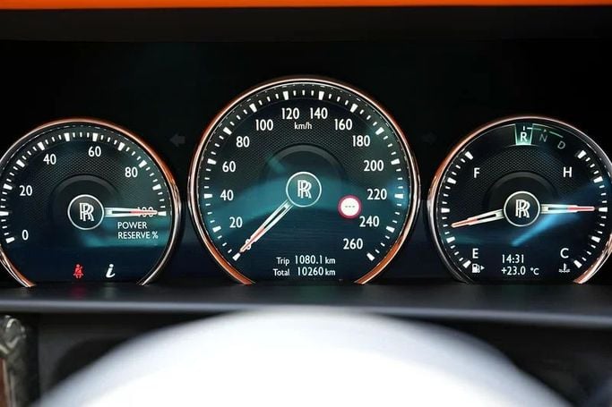 Подержанный Rolls-Royce Cullinan Black Badge I, 6.7 л, 2022 в Дубае от 8 Ba Motors Черный цвет. Европейская | AUTO.AE