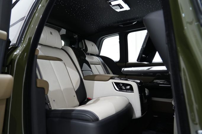 Used Rolls-Royce Cullinan Black Badge I, 6.7 l, 2024 in Dubai by Oscar Motors, Green color.  | AUTO.AE