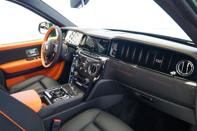 New Rolls-Royce Cullinan Black Badge I Facelift, 6.7 l, 2025 in Dubai by Exotic Cars, Green color. Other | AUTO.AE