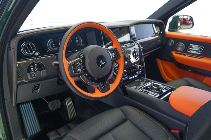 New Rolls-Royce Cullinan Black Badge I Facelift, 6.7 l, 2025 in Dubai by Exotic Cars, Green color. Other | AUTO.AE