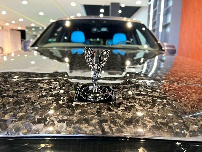 Used Rolls-Royce Cullinan Black Badge I, 6.7 l, 2021 in Dubai by Special Art Motors, Grey color.  | AUTO.AE