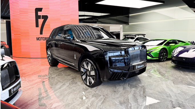 New Rolls-Royce Cullinan I Facelift, 6.7 l, 2026 in Dubai by F7 Motors, Black color. European Specs | AUTO.AE