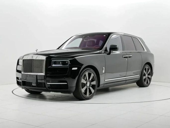 Подержанный Rolls-Royce Cullinan I Рестайлинг, 6.7 л, 2024 в Дубае от Mercury Global FZCO Черный цвет. Европейская | AUTO.AE