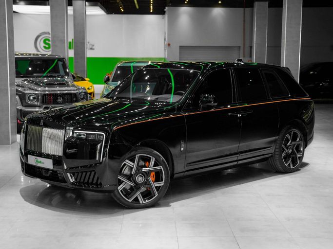 مستعملة Rolls-Royce Cullinan Black Badge أنا فيس ليفت, 6.7 l, 2025 في في دبي من Stoub.biz، اللون أسود. مواصفات الخليج | AUTO.AE