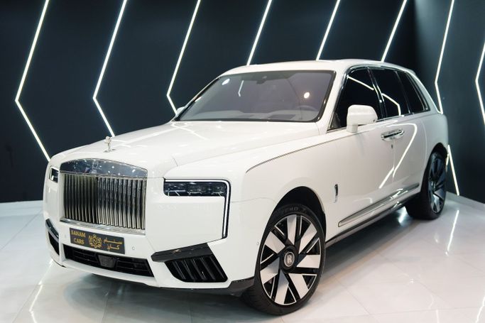 مستعملة Rolls-Royce Cullinan أنا فيس ليفت, 6.7 l, 2025 في في دبي من Sanam Cars، اللون أبيض. مواصفات الخليج | AUTO.AE | إعلان #259021