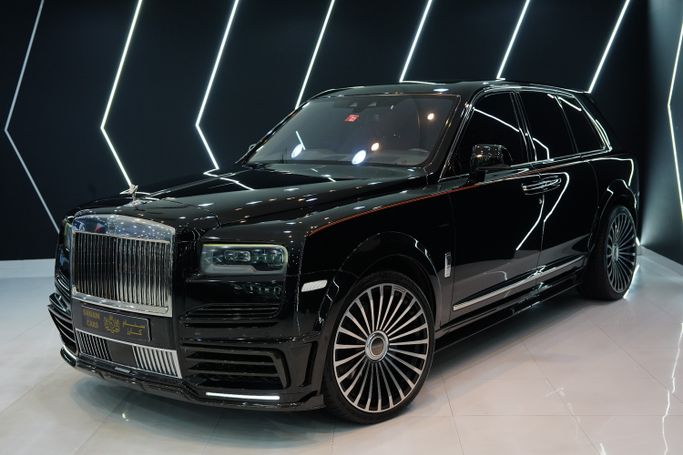 Подержанный Rolls-Royce Cullinan I, 6.7 л, 2021 в Дубае от Sanam Cars Черный цвет. GCC | AUTO.AE | Объявление #272493