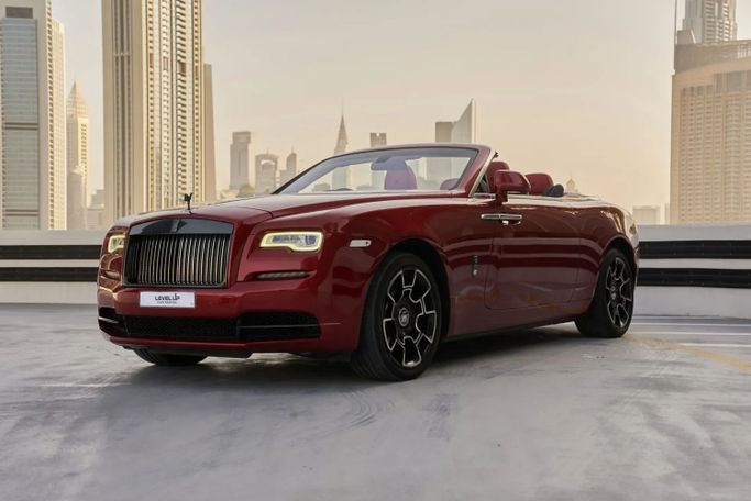 Rolls-Royce Dawn, 2023 رجال الأعمال قابلة للتحويل للتأجير في في دبي من LeveL Up Car Rental ، اللون خمري | AUTO.AE | إعلان #1756