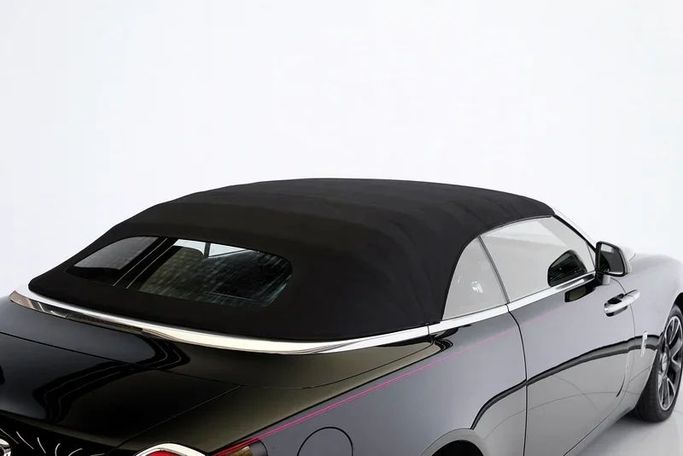 Подержанный Rolls-Royce Dawn Black Badge, 6.6 л, 2018 в Дубае от Exotic Cars Черный цвет. Other | AUTO.AE