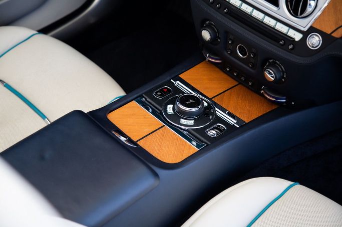 Used Rolls-Royce Dawn, 6.6 l, 2019 in Dubai by Exotic Cars, Blue color. Other | AUTO.AE