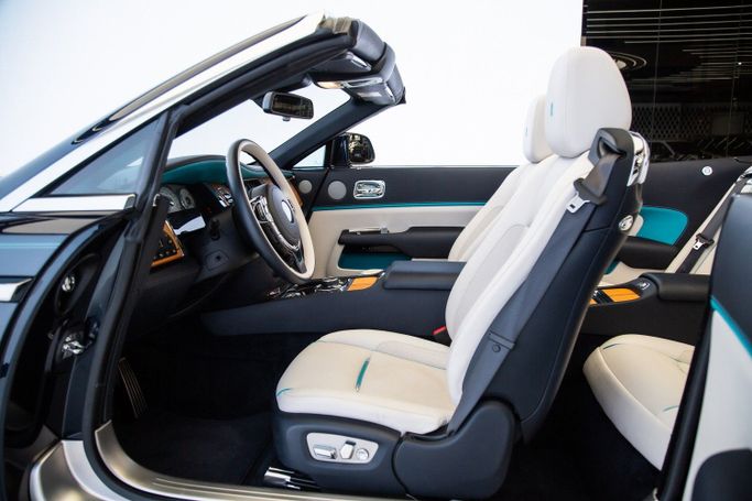 Used Rolls-Royce Dawn, 6.6 l, 2019 in Dubai by Exotic Cars, Blue color. Other | AUTO.AE