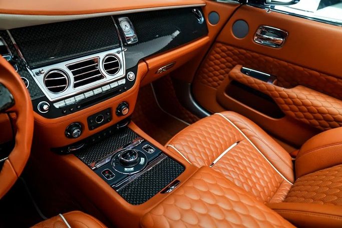 Used Rolls-Royce Dawn Black Badge, 6.6 l, 2017 in Dubai by Special Art Motors, Blue color. European Specs | AUTO.AE