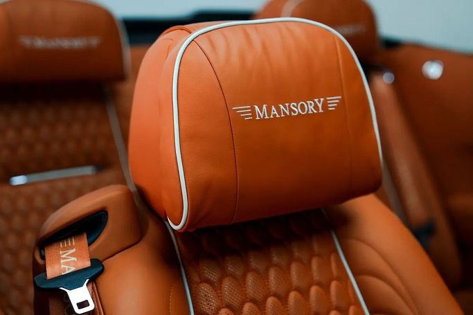 Used Rolls-Royce Dawn Black Badge, 6.6 l, 2017 in Dubai by Special Art Motors, Blue color. European Specs | AUTO.AE