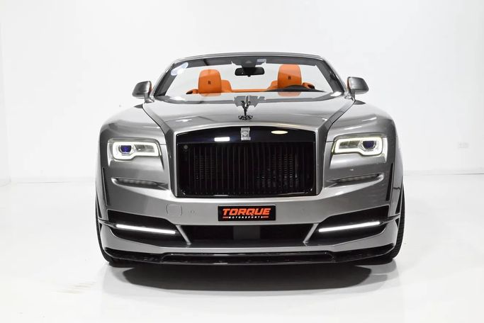 Подержанный Rolls-Royce Dawn Black Badge RR6, 6.6 л, 2022 в ОАЭ, Дубай от Torque Motors Серый цвет. Европейская | AUTO.AE | Объявление #282803