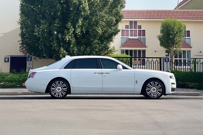 Rolls-Royce Ghost II Facelift (Series II), 2025  sedan for rent in Dubai by ACR DXB, white color | AUTO.AE