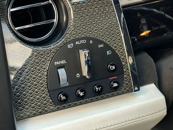 Used Rolls-Royce Ghost Black Badge I Facelift (Series II), 6.6 l, 2019 in Dubai by Drivenchy Motors, Blue color. GCC Specs | AUTO.AE