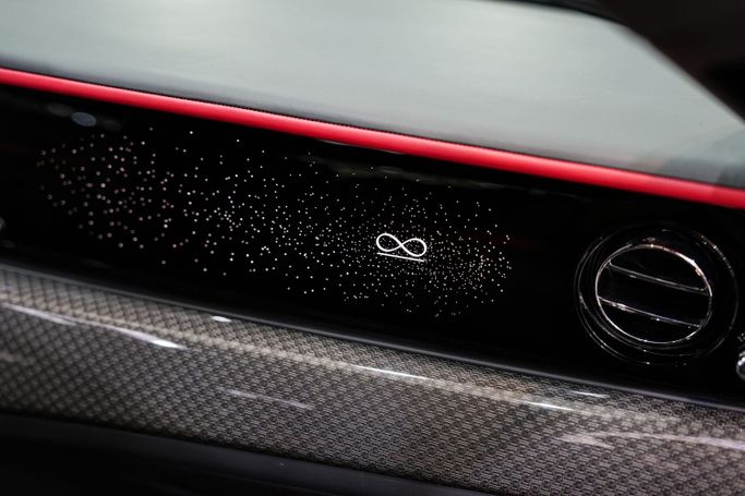 Used Rolls-Royce Ghost Black Badge II, 6.7 l, 2022 in Dubai by Sanam Cars, Red color. GCC Specs | AUTO.AE