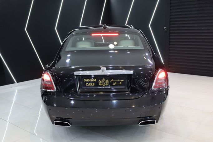 Used Rolls-Royce Ghost II, 6.7 l, 2021 in Dubai by Sanam Cars, Black color. GCC Specs | AUTO.AE