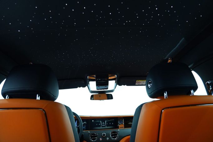 Used Rolls-Royce Ghost II, 6.7 l, 2022 in Dubai by Oscar Motors, Blue color.  | AUTO.AE