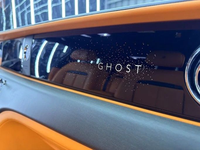 Used Rolls-Royce Ghost II, 6.7 l, 2021 in Dubai by Zeus Motors, Black color. GCC Specs | AUTO.AE