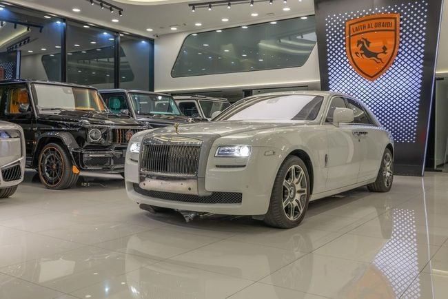 مستعملة Rolls-Royce Ghost I, 6.6 l, 2010 في في دبي من Laith Alobaidi Motors، اللون أبيض. مواصفات الخليج | AUTO.AE | إعلان #254582