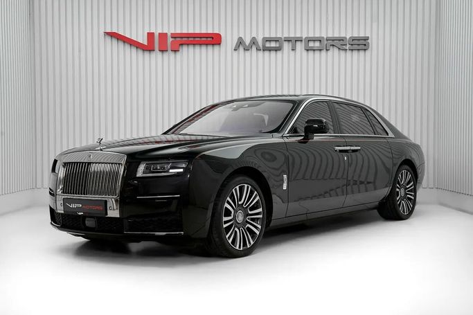 مستعملة ⁦Rolls-Royce Ghost Extended RR21، 6.7 l، 2024⁩ في في الإمارات, دبي من VIP Motors، اللون رمادي. مواصفات الخليج | AUTO.AE | إعلان #287178