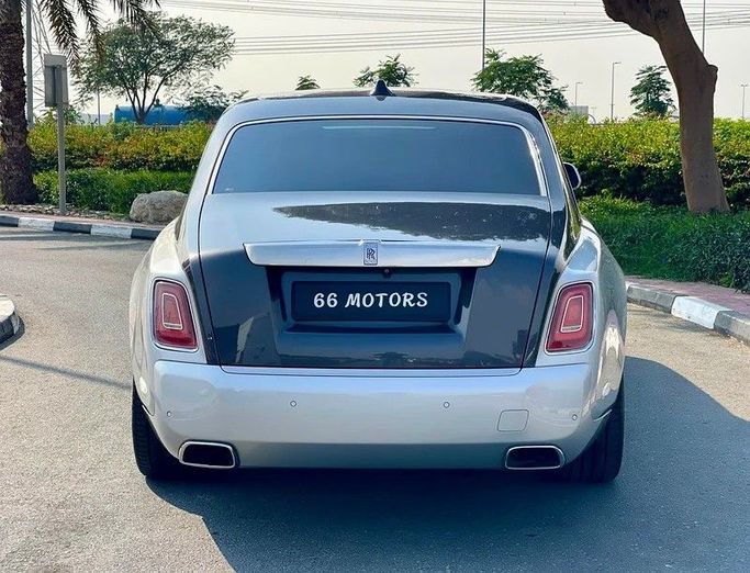 Подержанный Rolls-Royce Phantom VIII, 6.7 л, 2019 в Дубае от 66 Motors Другой цвет цвет. GCC | AUTO.AE