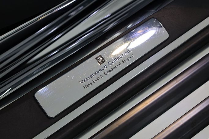 Used Rolls-Royce Phantom VII Facelift (Series II), 6.7 l, 2015 in Dubai by Sanam Cars, Light Blue color. GCC Specs | AUTO.AE