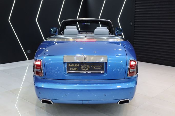 Used Rolls-Royce Phantom VII Facelift (Series II), 6.7 l, 2015 in Dubai by Sanam Cars, Light Blue color. GCC Specs | AUTO.AE