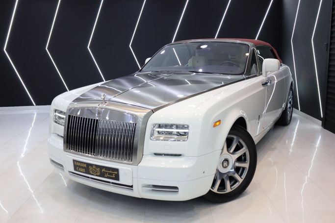 Подержанный Rolls-Royce Phantom VII Рестайлинг (Series II), 6.7 л, 2013 в Дубае от Sanam Cars Белый цвет. GCC | AUTO.AE