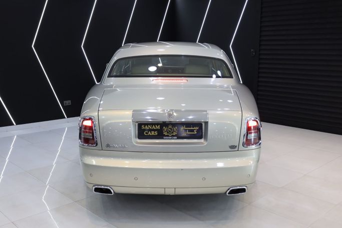 Used Rolls-Royce Phantom VII, 6.7 l, 2009 in Dubai by Sanam Cars, Silver color. GCC Specs | AUTO.AE