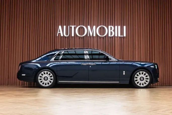 Подержанный Rolls-Royce Phantom VIII, 6.7 л, 2019 в Дубае от Automobili Motors Тёмно-синий цвет. GCC | AUTO.AE
