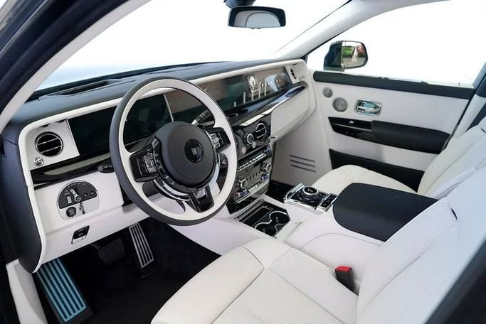 Новый Rolls-Royce Phantom Extended VIII, 6.7 л, 2025 в Дубае от Exotic Cars Черный цвет. GCC | AUTO.AE