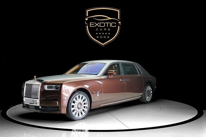 Подержанный Rolls-Royce Phantom Extended VIII, 6.7 л, 2019 в Дубае от Exotic Cars Бронзовый цвет. GCC | AUTO.AE