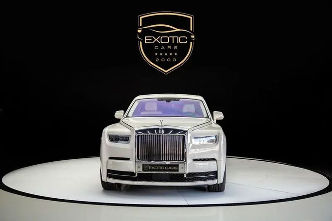 Подержанный Rolls-Royce Phantom VIII, 6.7 л, 2018 в Дубае от Exotic Cars Белый цвет. Other | AUTO.AE