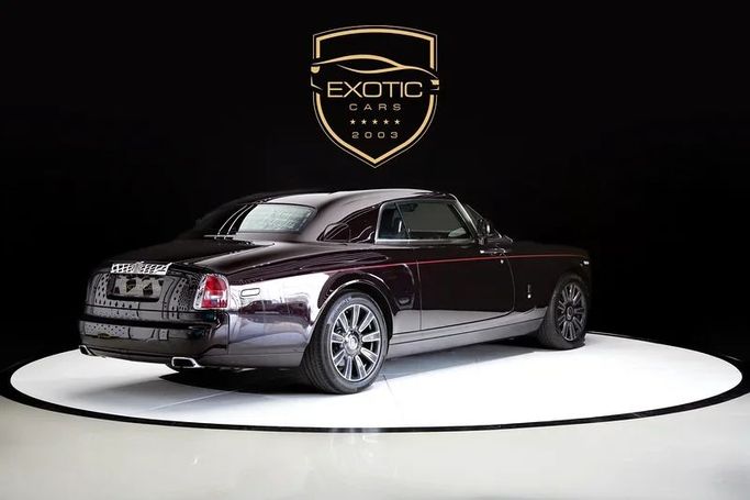 Подержанный Rolls-Royce Phantom VIII, 6.7 л, 2017 в Дубае от Exotic Cars Черный цвет. GCC | AUTO.AE