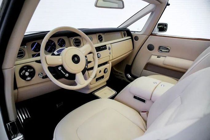 Used Rolls-Royce Phantom VII, 6.7 l, 2008 in Dubai by Exotic Cars, White color. Other | AUTO.AE
