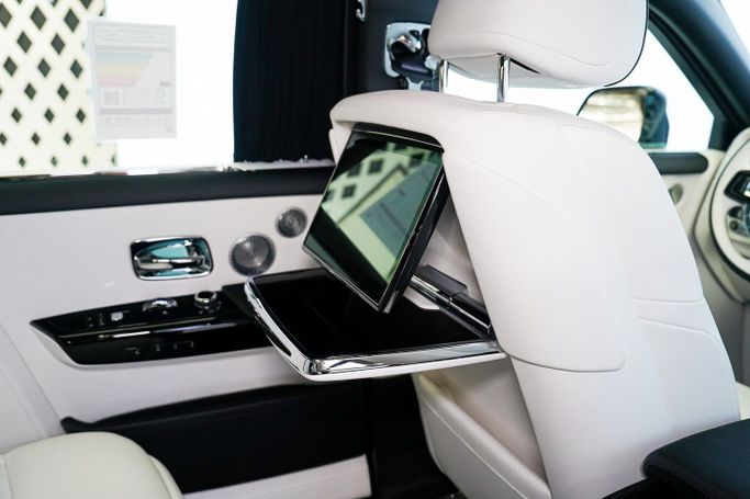 New Rolls-Royce Phantom VIII, 6.7 l, 2025 in Dubai by Exotic Cars, Black color. GCC Specs | AUTO.AE