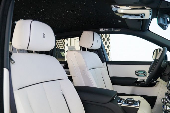 New Rolls-Royce Phantom VIII, 6.7 l, 2025 in Dubai by Exotic Cars, Black color. GCC Specs | AUTO.AE