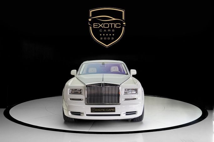 Used Rolls-Royce Phantom VII Facelift (Series II), 6.7 l, 2014 in Dubai by Exotic Cars, White color. Other | AUTO.AE