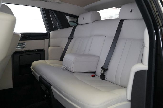 Used Rolls-Royce Phantom VII Facelift (Series II), 6.7 l, 2014 in Dubai by Exotic Cars, Black color. Other | AUTO.AE