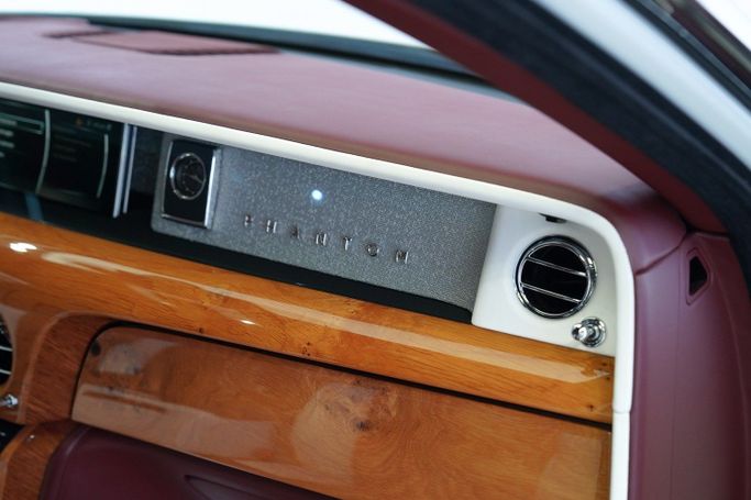 Used Rolls-Royce Phantom VIII, 6.7 l, 2019 in Dubai by Exotic Cars, White color. GCC Specs | AUTO.AE