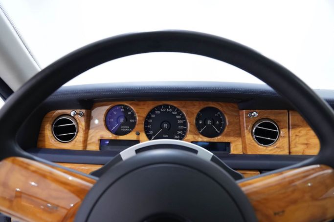 Used Rolls-Royce Phantom VII Facelift (Series II), 6.7 l, 2014 in Dubai by Oscar Motors, Grey color. GCC Specs | AUTO.AE