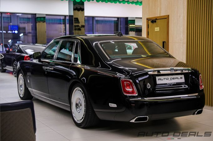 Used Rolls-Royce Phantom Extended VIII, 6.7 l, 2022 in Dubai by AUTO DEALS, Black color. GCC Specs | AUTO.AE