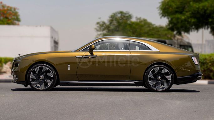Новый Rolls-Royce Spectre, 2024 в Дубае от Milele Зеленый цвет. Other | AUTO.AE