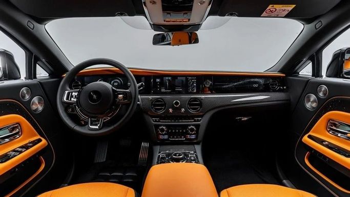 Новый Rolls-Royce Spectre, 2025 в Дубае от Al Ain Class Motors Черный цвет. GCC | AUTO.AE