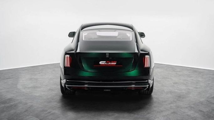 Новый Rolls-Royce Spectre, 2025 в Дубае от Al Ain Class Motors Зеленый цвет. GCC | AUTO.AE