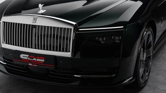 Новый Rolls-Royce Spectre, 2025 в Дубае от Al Ain Class Motors Зеленый цвет. GCC | AUTO.AE