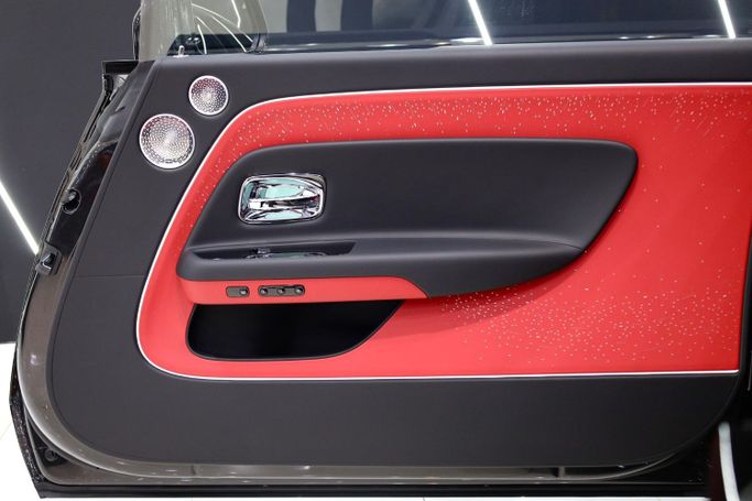 Used Rolls-Royce Spectre, 2025 in Dubai by Sanam Cars, Black color. GCC Specs | AUTO.AE